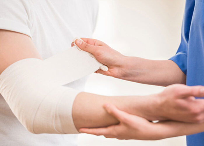 Unveiling the Benefits: How Compression Therapy Supports Wound Care
